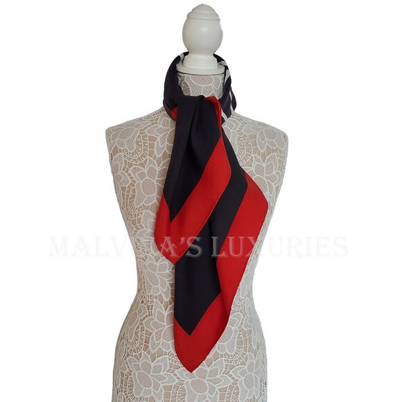 GUCCI SCARF LOGO DIAMOND PRINT BLACK SILK RED BORDER SQUARE 35" - Picture 4 of 10